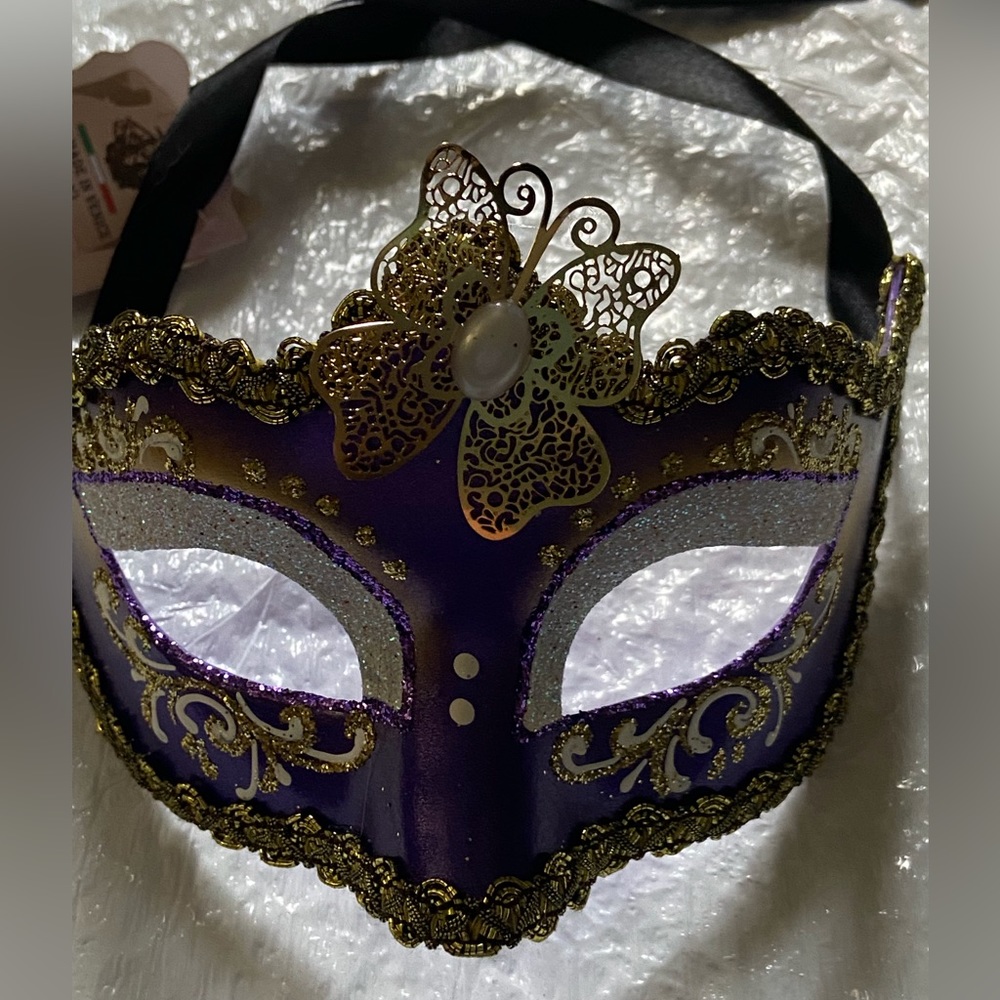 Pier 1 Masks NWT